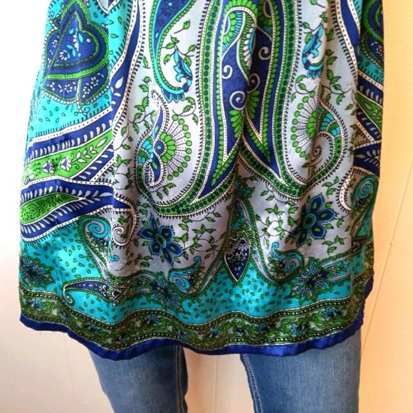 Rue 21 Top. Size Small - Picture 3 of 9